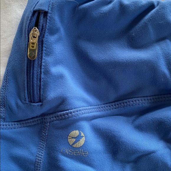 Oiselle running tights - 17 inch inseam - Picture 4 of 4